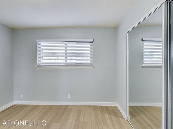 5th image of 281 Macarthur Blvd #306