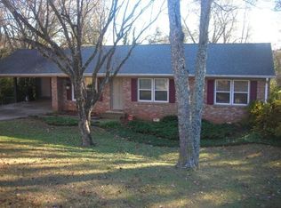 135 Wolfe Ln, Athens, GA 30605