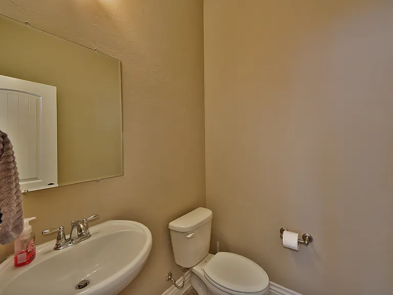 16100 Fair Winds Way — Photo 27