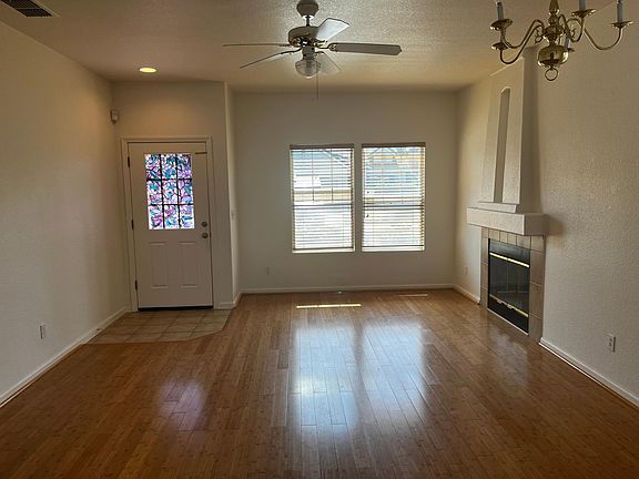 5th image of 3730 Saintsbury Dr