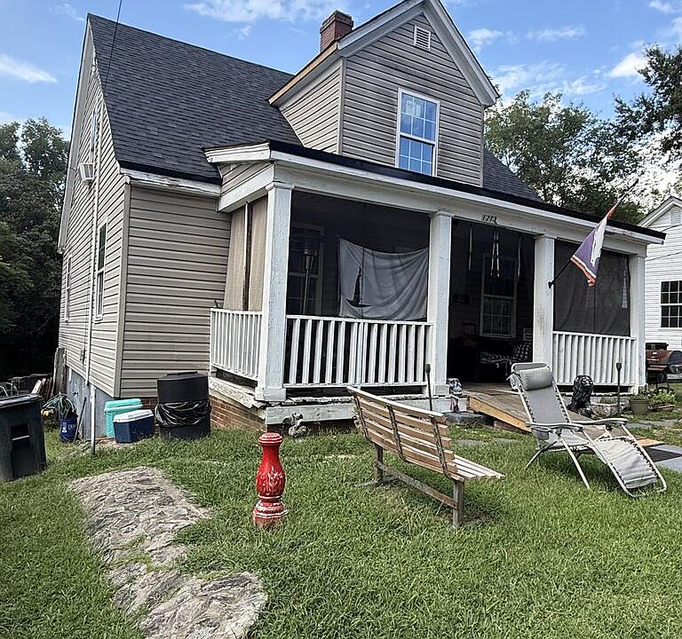 2nd image of 106 W Stephens St