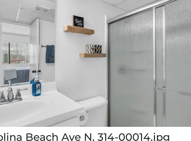222 Carolina Beach Ave N — Photo 2