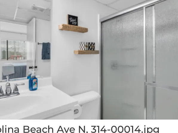 222 Carolina Beach Ave N, Carolina Beach, NC