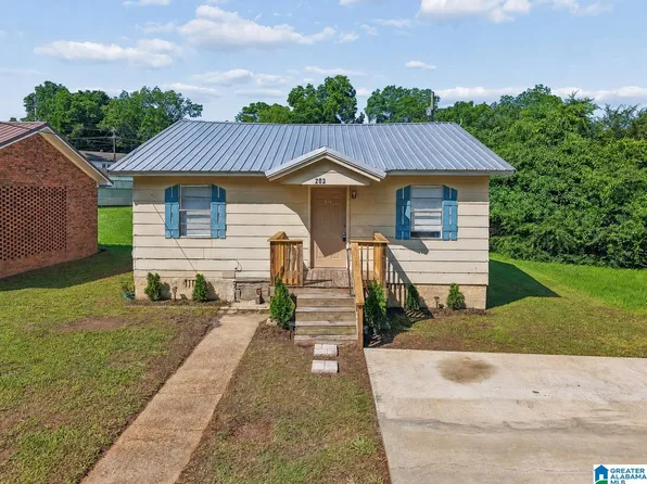 203 Noble Ave, Sylacauga, AL 35150