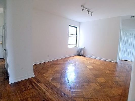 1st image of 446 Saint Johns Pl #C7