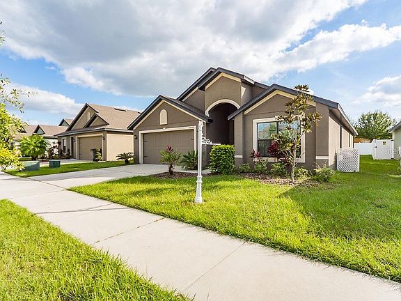 2nd image of 14439 Alistar Manor Dr