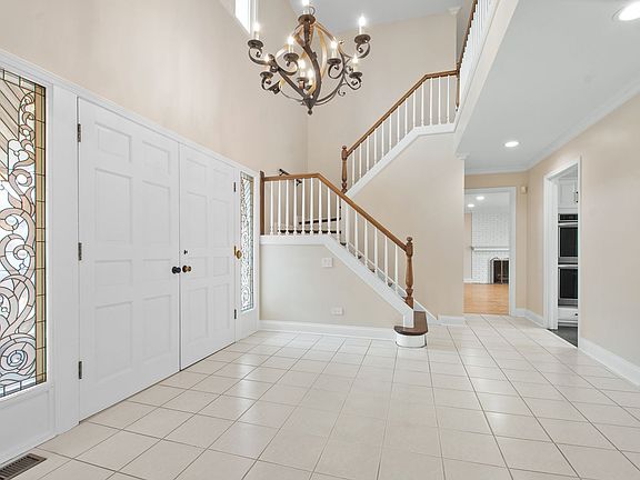 3rd image of 1235 Deere Park Ln