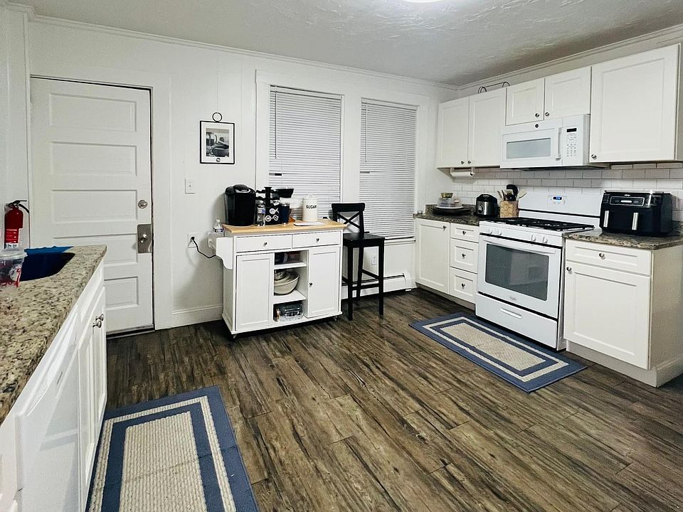 1st image of 17 Moraine Pl #2