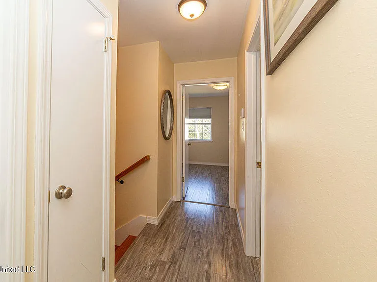 114 Menge Ave — Photo 30