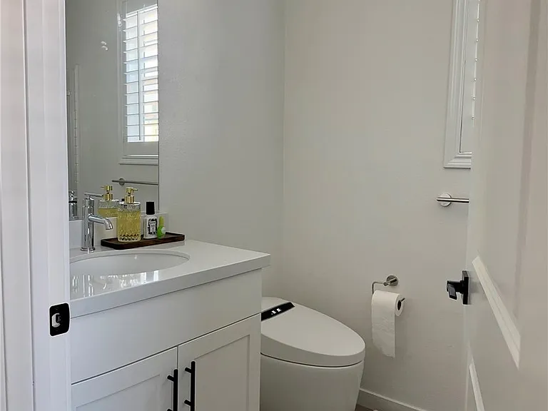 5956 Alton Dr — Photo 25
