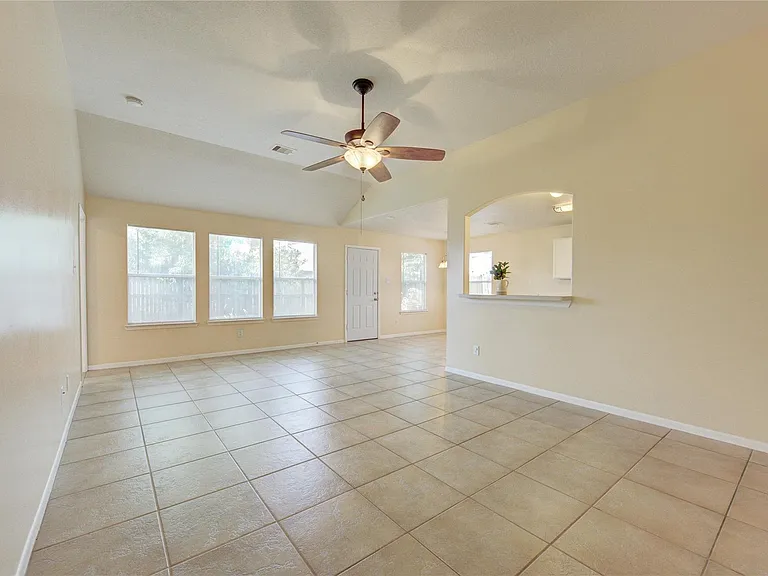 19815 Byron Meadows Dr — Photo 3
