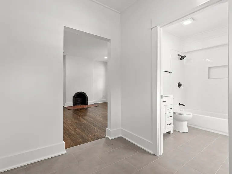 1308 S Lyerly St — Photo 6