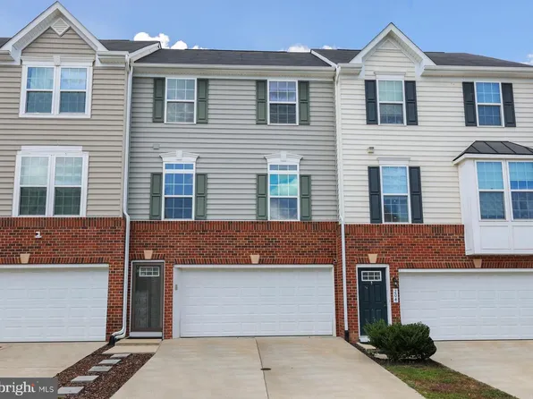 206 Landing Dr, Fredericksburg, VA 22405