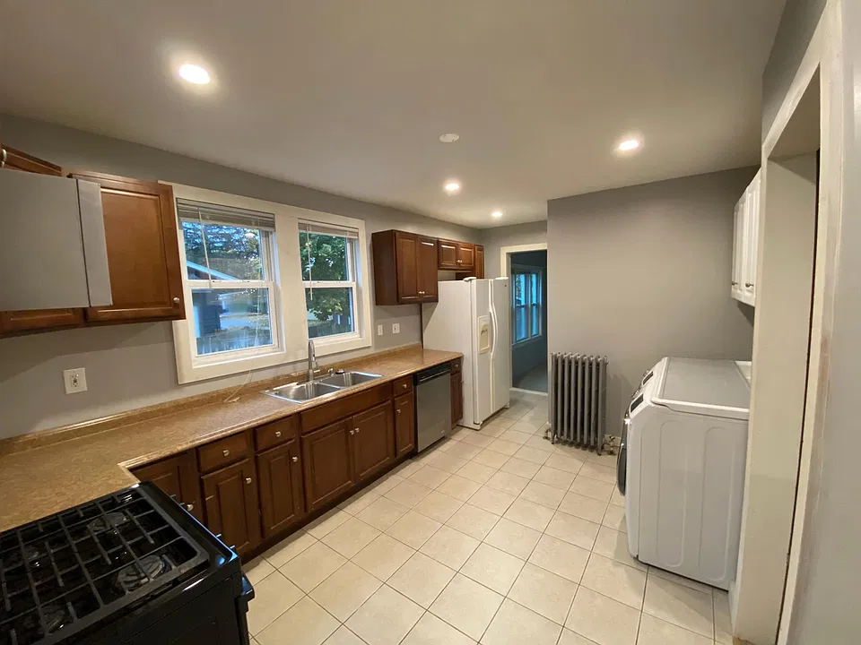 112 Evans St #LOWER