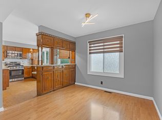414 Gainsborough Ct, Bolingbrook, IL 60440