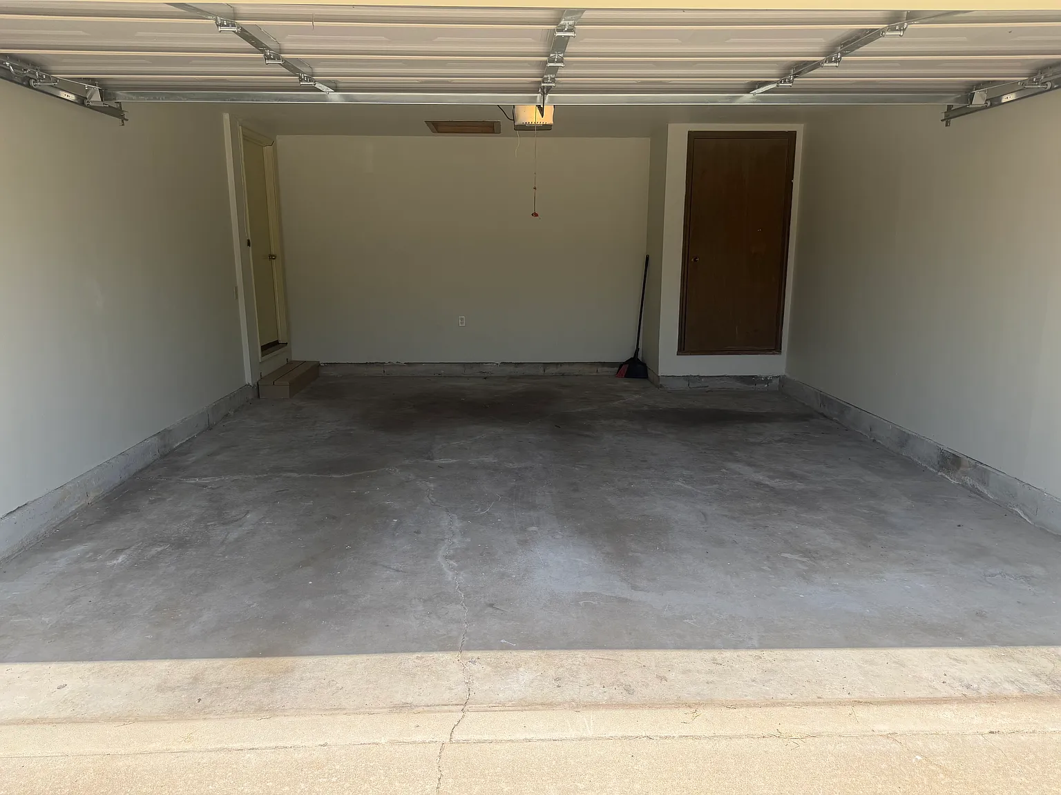 723 W Edgewood St — Photo 3