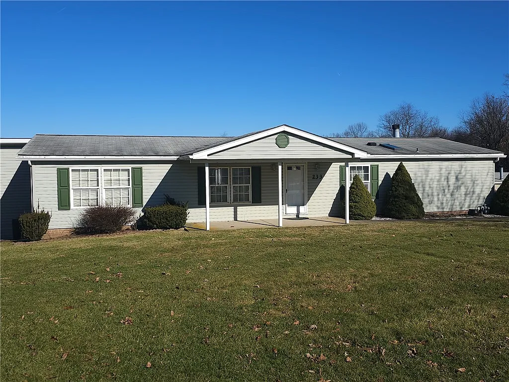 233 Rock Lake Dr photo 1