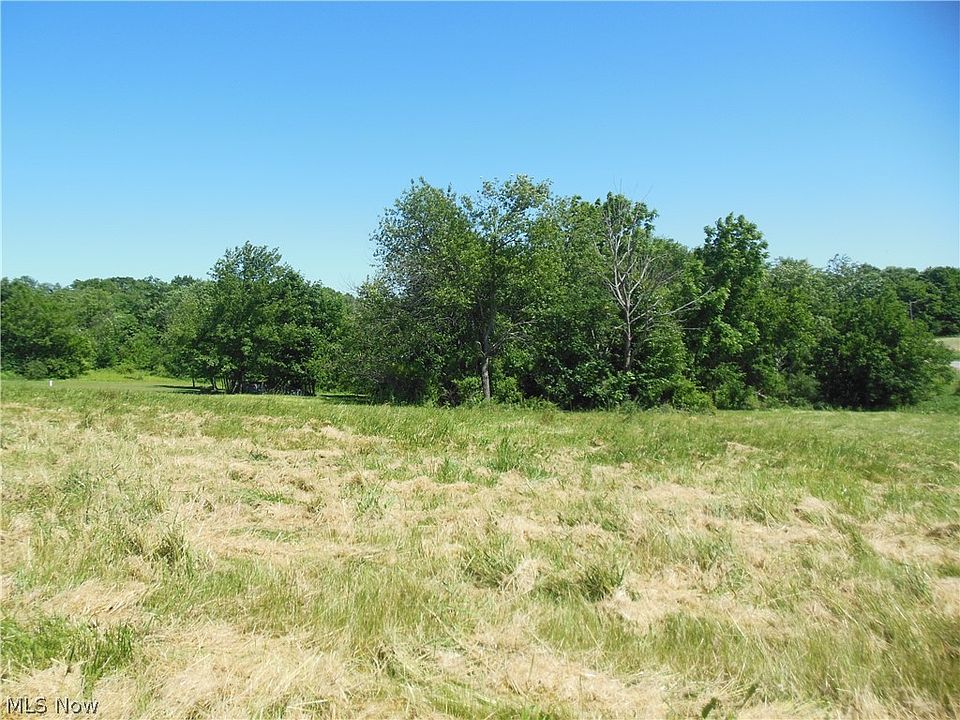 2nd image of Chestnut Hill Dr