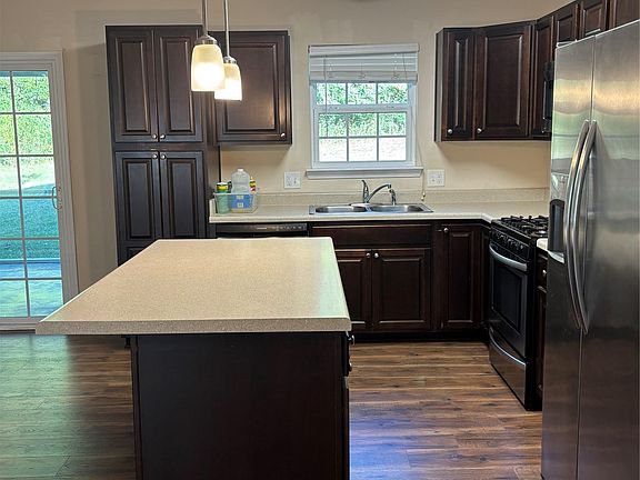 3rd image of 2586 Lazy Oak Dr