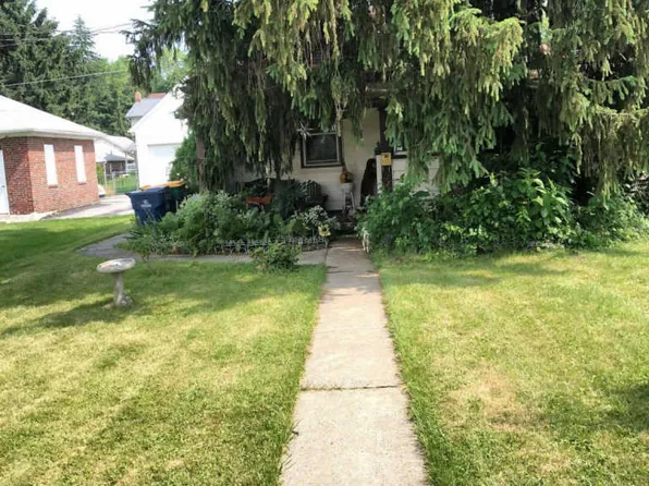 2227 Highland St, Reading, PA 19609