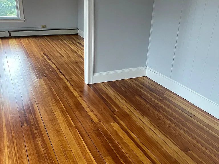 288 Woodford St #3 — Photo 8