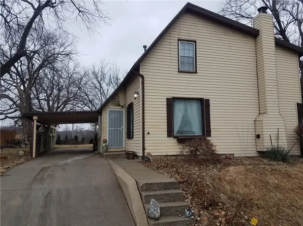 1708 Garland St, Leavenworth, KS 66048