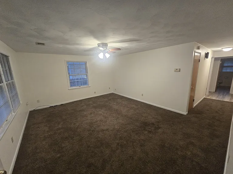 735 Mellen Dr — Photo 2