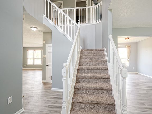 4th image of 5925 Keensburg Dr