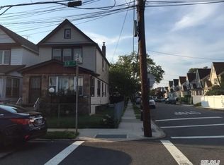 19919 119th Ave, Saint Albans, NY 11412