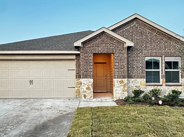 220 Van Horn Dr, Terrell, TX 75160