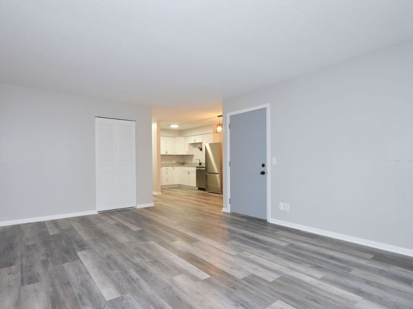 30 Dean - CRE, 30 Dean Ave E APT 10, Champlin, MN 55316