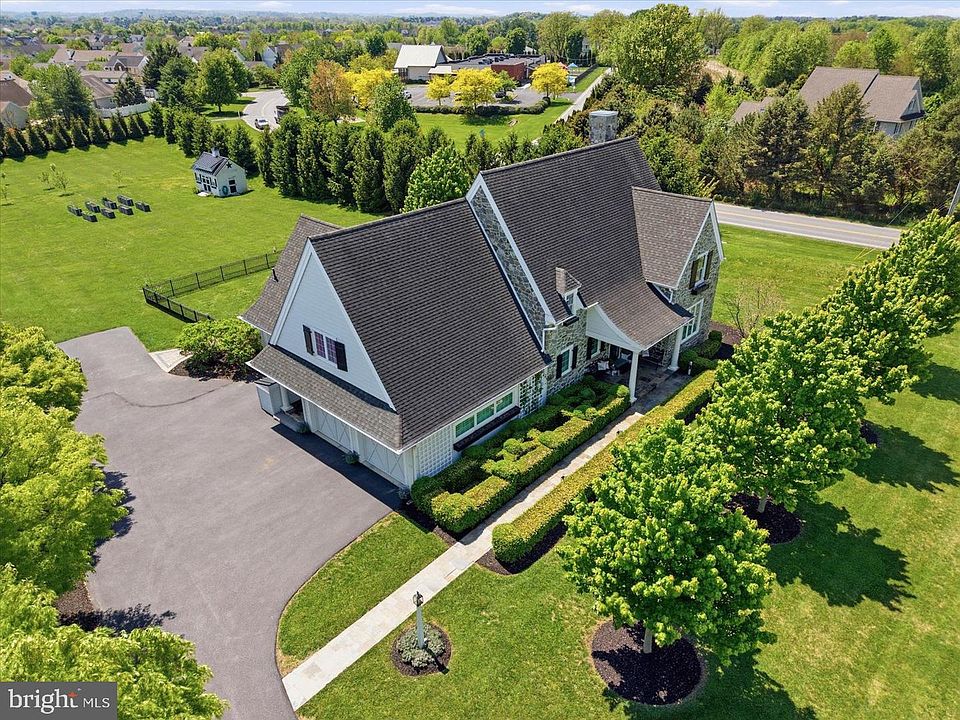 1st image of 640 Snyder Rd