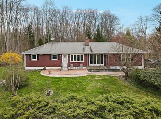 2 Fieldstone Dr, New Fairfield, CT 06812