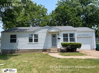 1127 Bliss Dr, Saint Louis, MO 63137