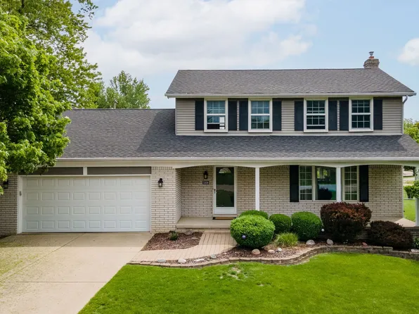 5308 Daniels Dr, Troy, MI 48098