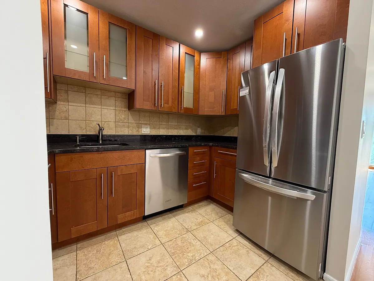 Building Photo - 383 Langley Rd #11