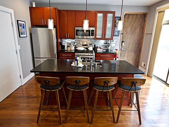 3rd image of 1535 N Philip St #16