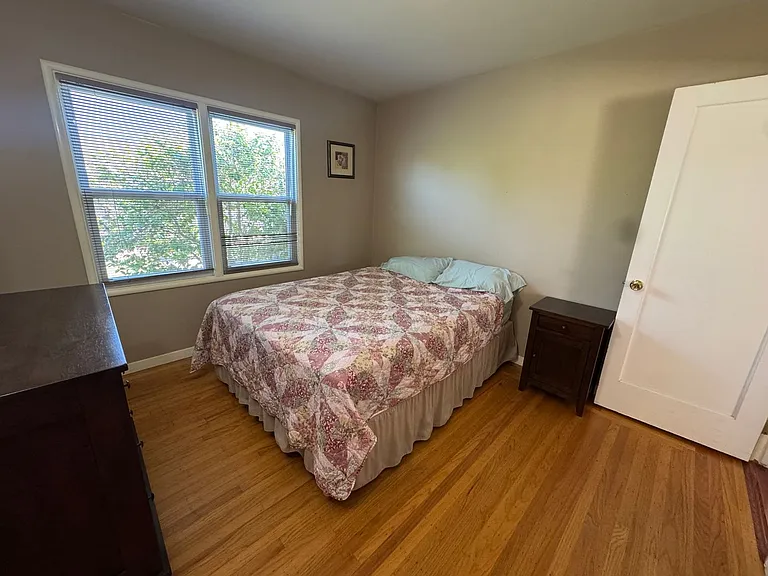 1443 Beacon Ave — Photo 16