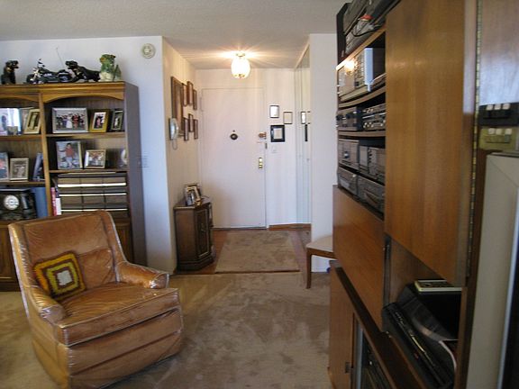 3rd image of 15218 Union Tpke APT 5E