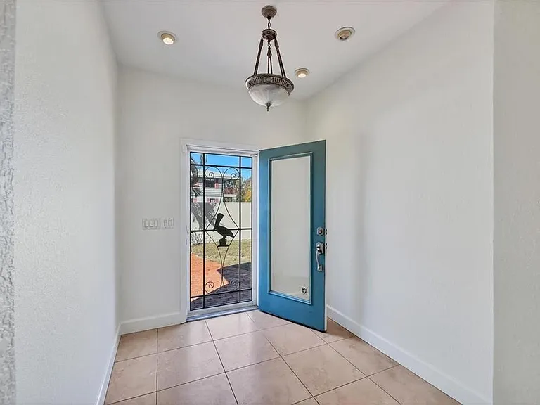 1792 Floyd St — Photo 10