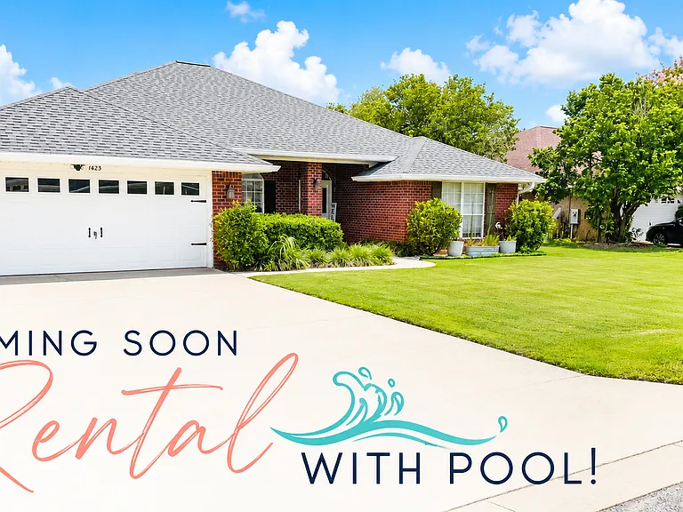 1423 Connemara Cir — Photo 1
