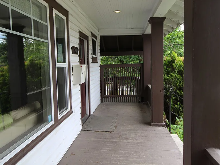 1306 E Montgomery Ave — Photo 2