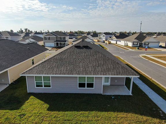 3rd image of 131 Ryder Ln