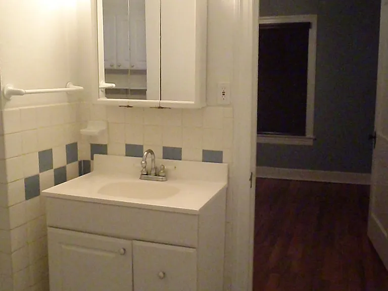 4709 Avenue H — Photo 14
