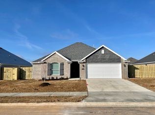 500 Peach Ave, Centerton, AR 72719