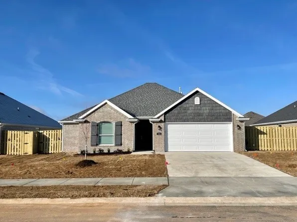 500 Peach Ave, Centerton, AR 72719