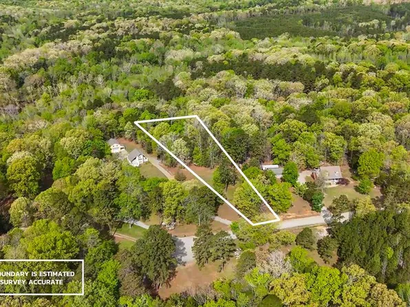 696 Sandie Point Dr, Clarksville, VA 23927