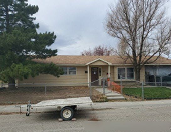 1st image of 416 N Miles Ave