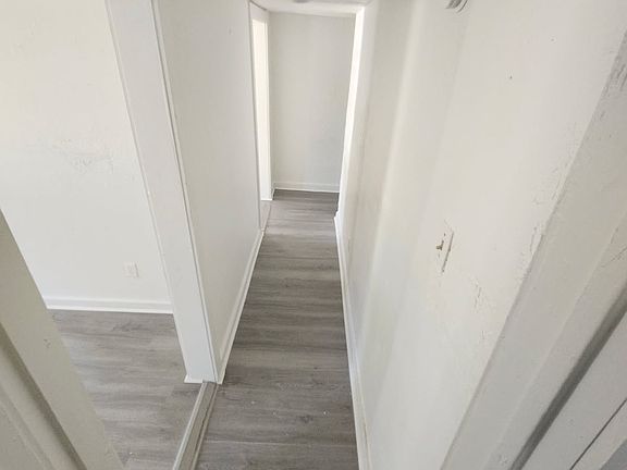 5th image of 2513 Dunbar St