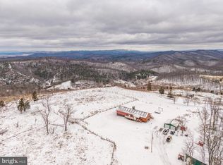 5123 Back Valley Rd, Lindside, WV 24951